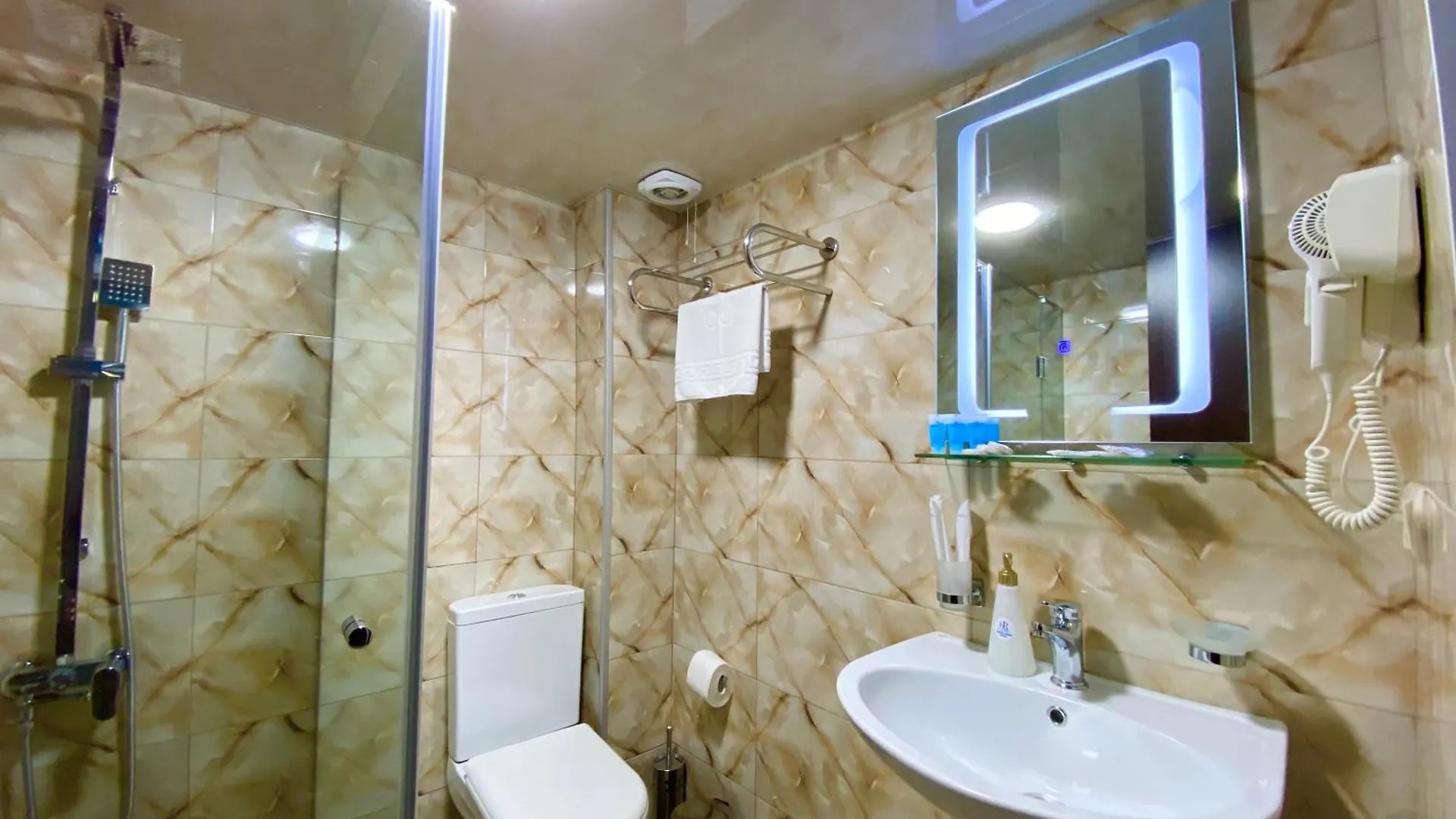 Hotel Park Batumi 3*,