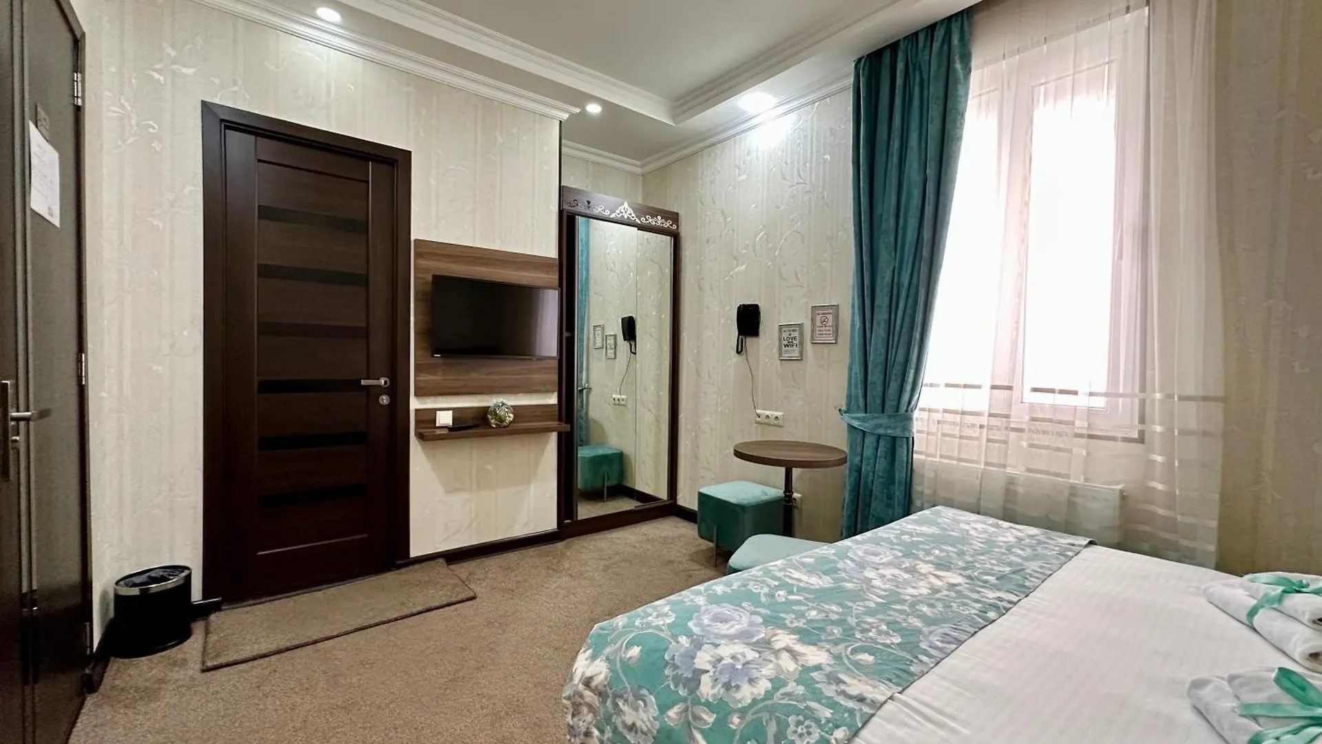 ***  Hotel Park Batumi Georgien